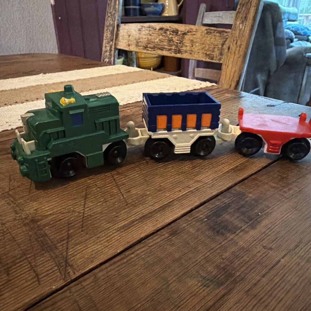 3 Pk Fisher-Price Mattel Geotrax Transport Push Train Engine and cars 2003